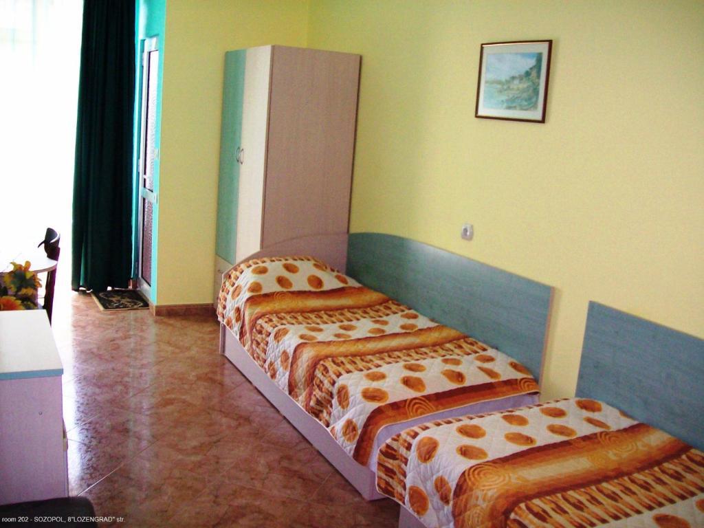 Guest House Mistral Sozopol Quarto foto