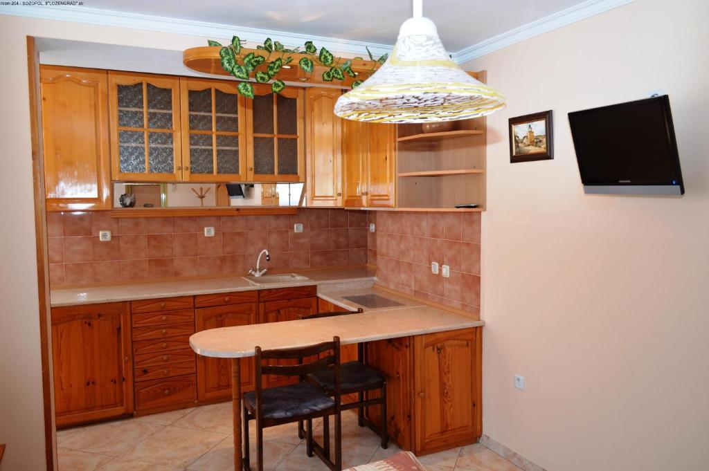 Guest House Mistral Sozopol Quarto foto